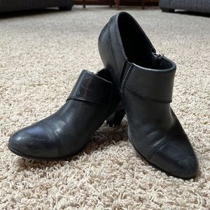 Boc shoes, size 8M, black